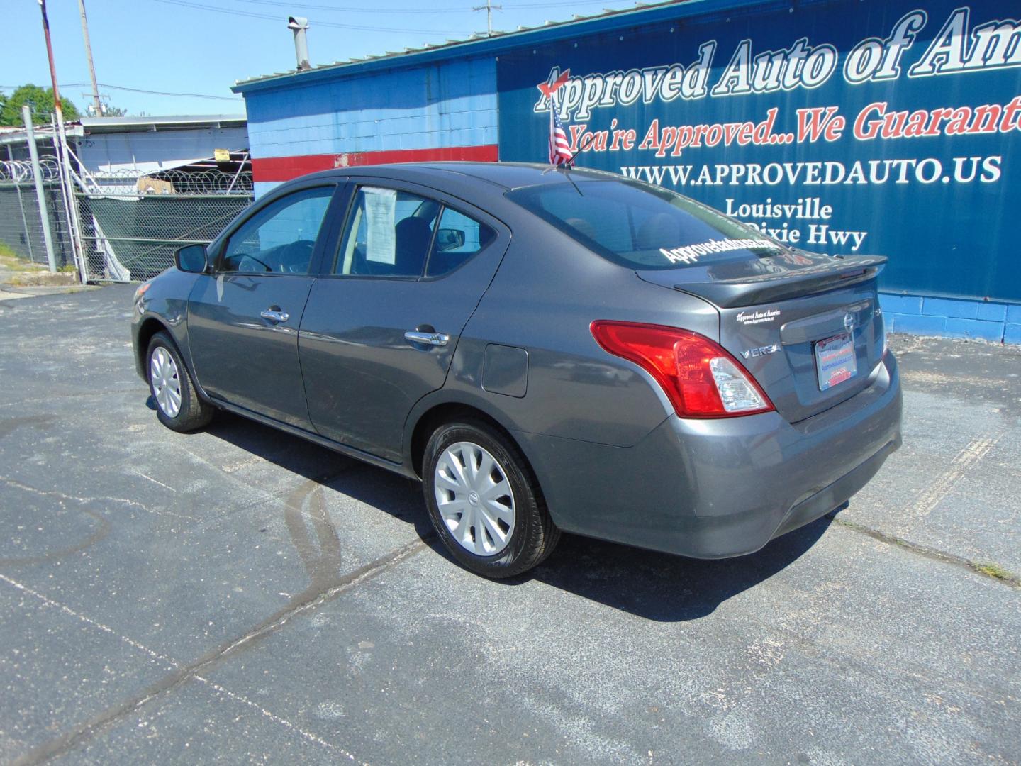 2019 Nissan Versa (3N1CN7AP7KL) , located at 2105 Dixie Hwy, Louisville, KY, 40210, (502) 772-3333, 38.220932, -85.795441 - Photo#8